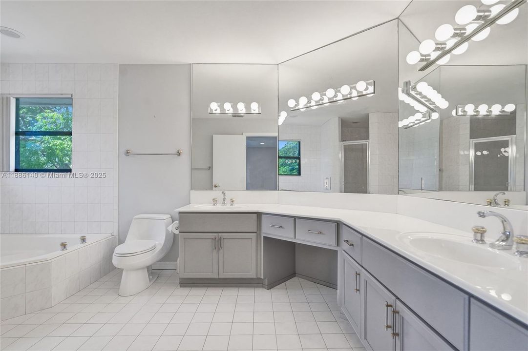 待售: $1,199,000 (5 贝兹, 3 浴室, 3502 平方英尺)