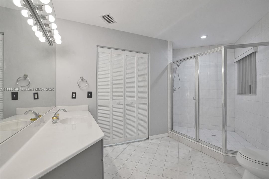 待售: $1,199,000 (5 贝兹, 3 浴室, 3502 平方英尺)