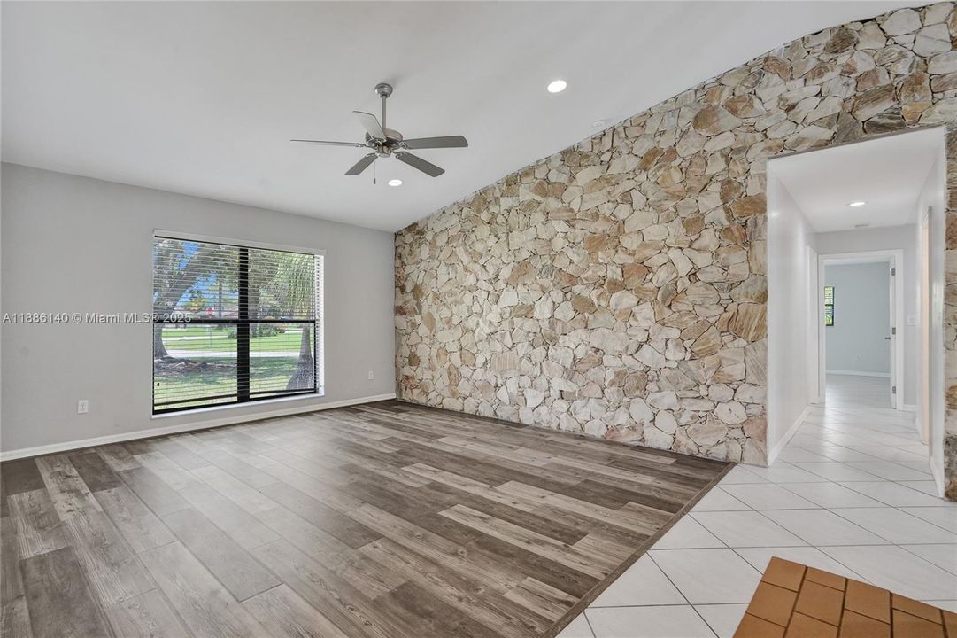 待售: $1,199,000 (5 贝兹, 3 浴室, 3502 平方英尺)