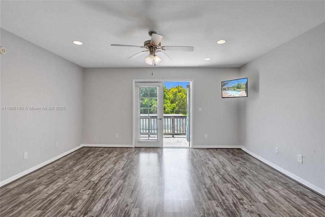 待售: $1,199,000 (5 贝兹, 3 浴室, 3502 平方英尺)