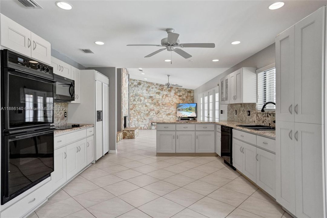 待售: $1,199,000 (5 贝兹, 3 浴室, 3502 平方英尺)