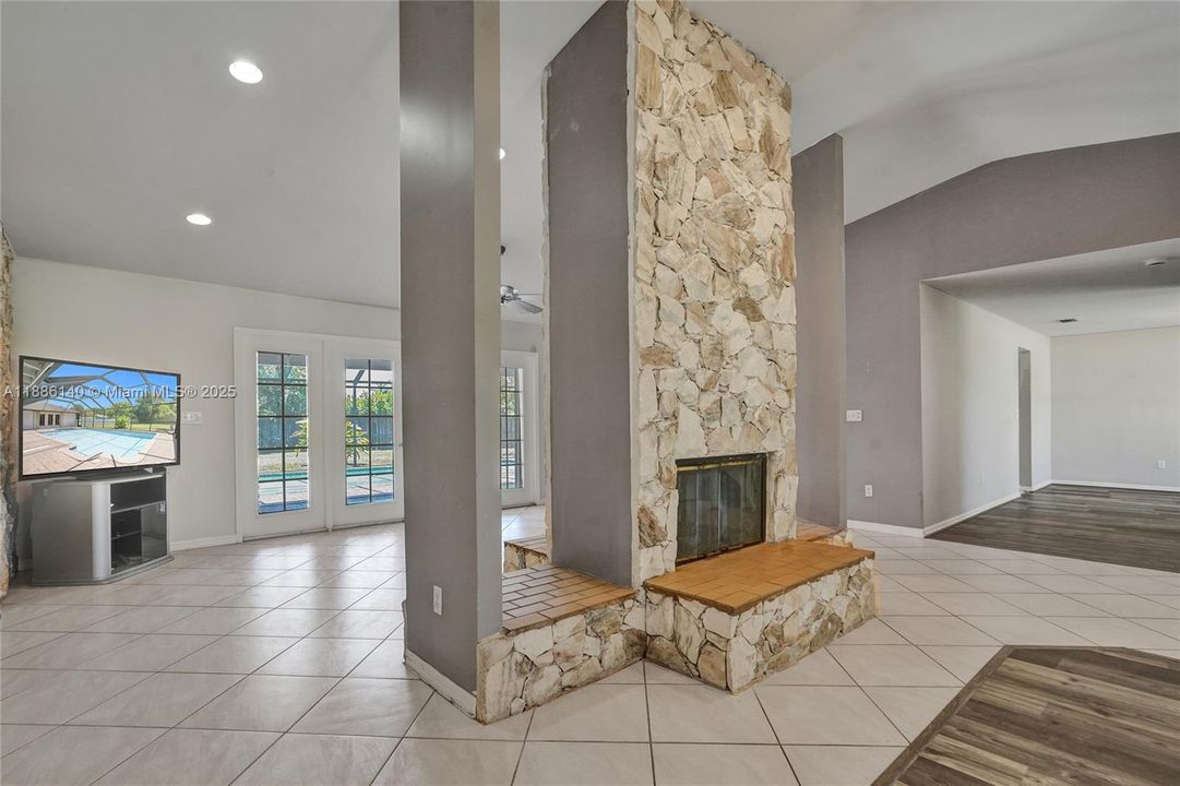 待售: $1,199,000 (5 贝兹, 3 浴室, 3502 平方英尺)