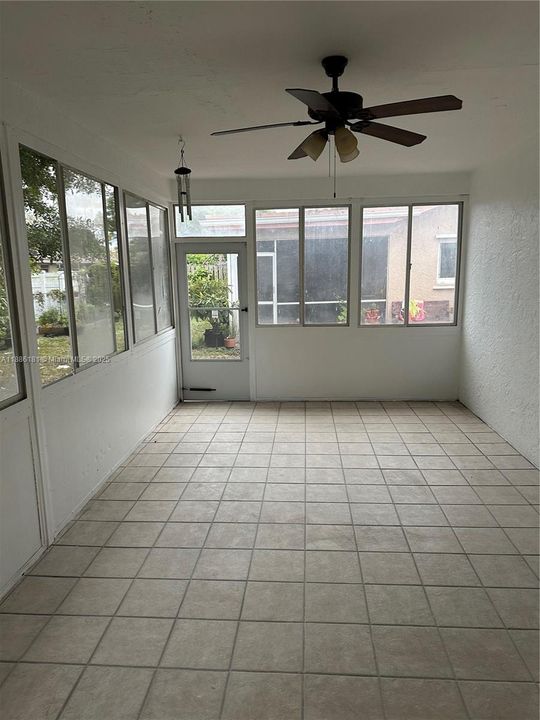 Active With Contract: $2,600 (3 beds, 2 baths, 3201 Square Feet)
