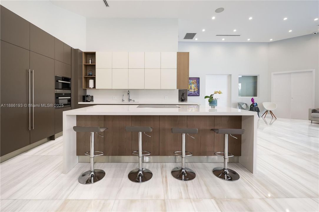 待售: $4,680,000 (5 贝兹, 5 浴室, 6636 平方英尺)