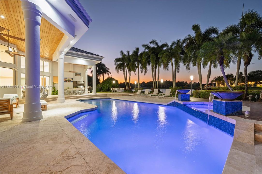 待售: $4,680,000 (5 贝兹, 5 浴室, 6636 平方英尺)