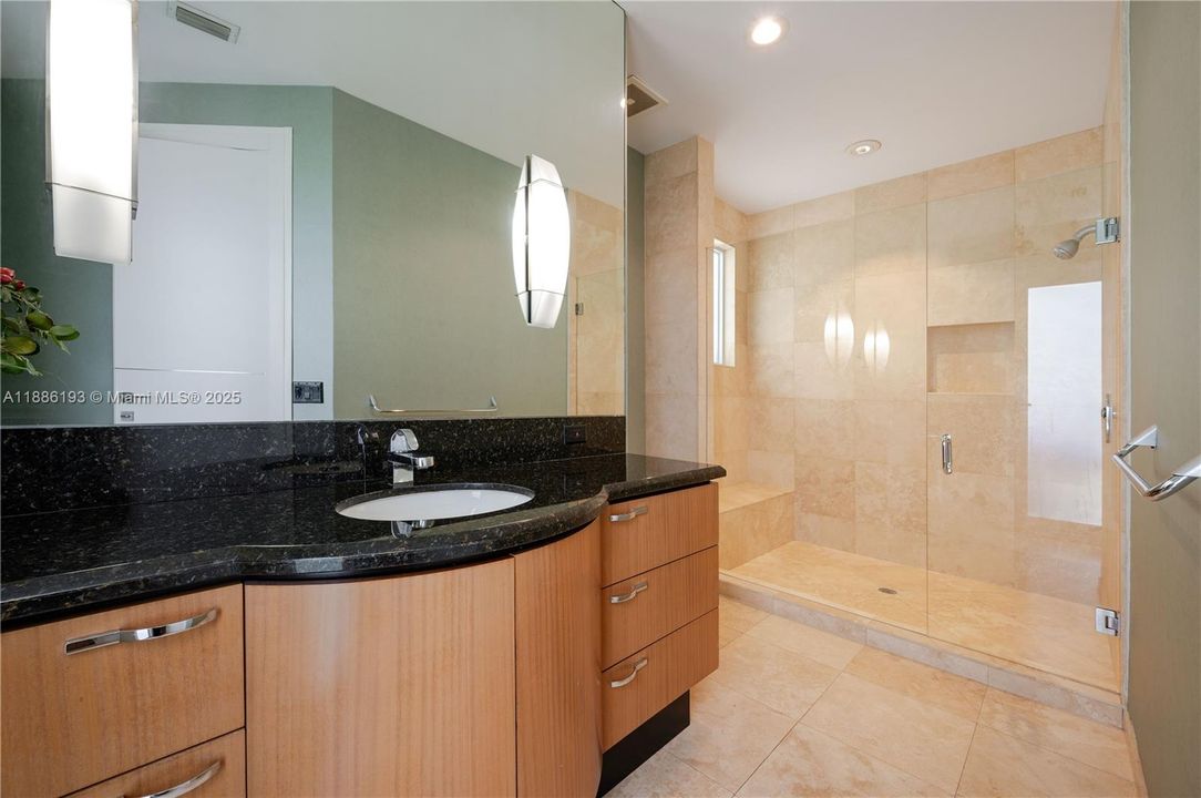 待售: $4,680,000 (5 贝兹, 5 浴室, 6636 平方英尺)