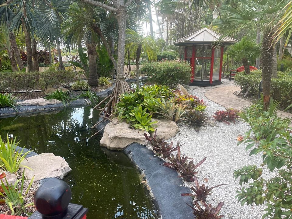 出租: $5,800 (2 贝兹, 2 浴室, 1409 平方英尺)