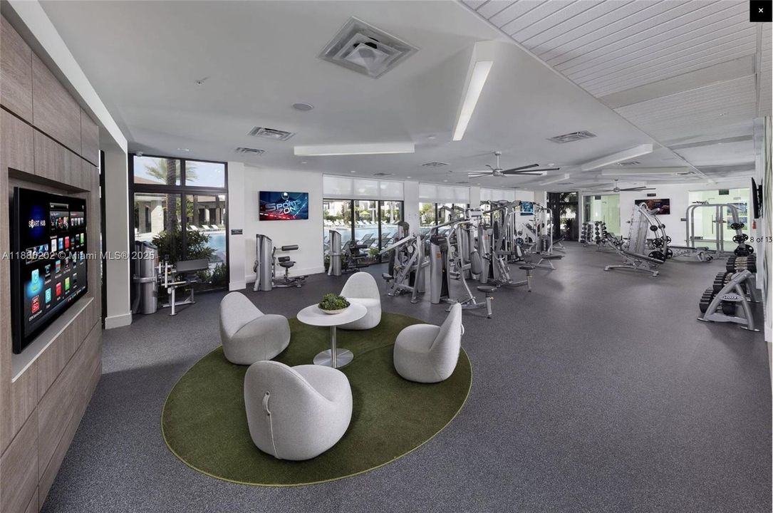 Под контрактом: $5,500 (4 спален, 3 ванн, 2158 Квадратных фут)