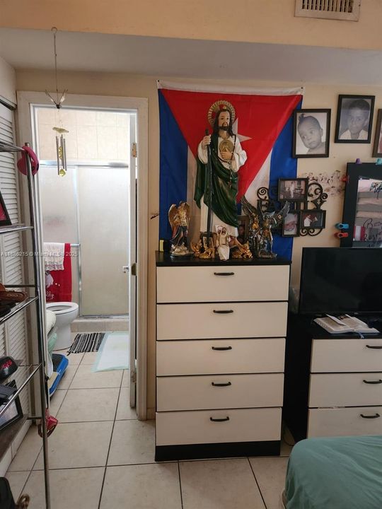 For Sale: $660,000 (3 beds, 2 baths, 2054 Square Feet)