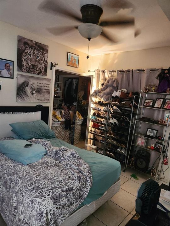 For Sale: $660,000 (3 beds, 2 baths, 2054 Square Feet)