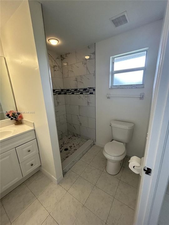 В аренду: $1,900 (3 спален, 2 ванн, 0 Квадратных фут)