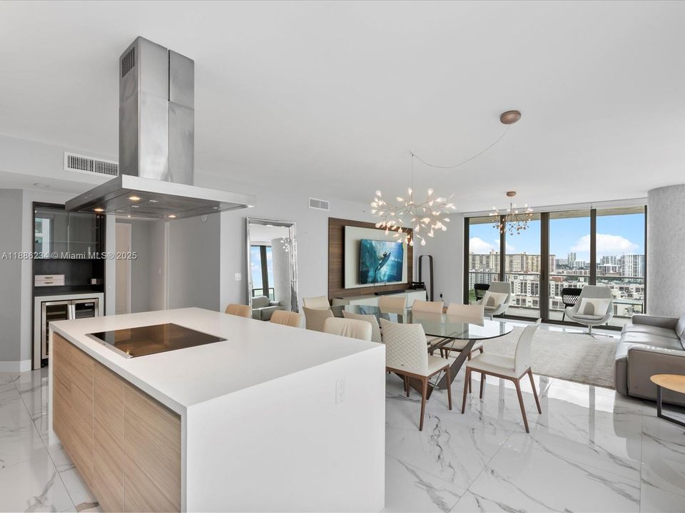 For Sale: $1,425,000 (3 beds, 3 baths, 1892 Square Feet)