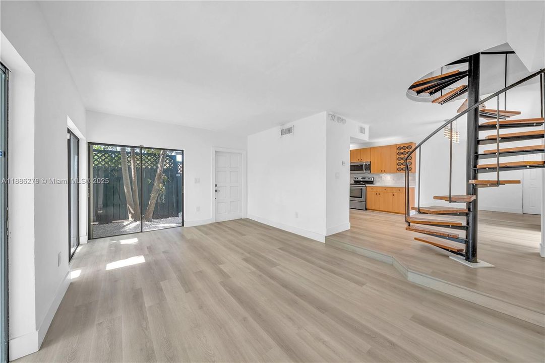 Недавно арендовано: $4,000 (3 спален, 2 ванн, 2374 Квадратных фут)