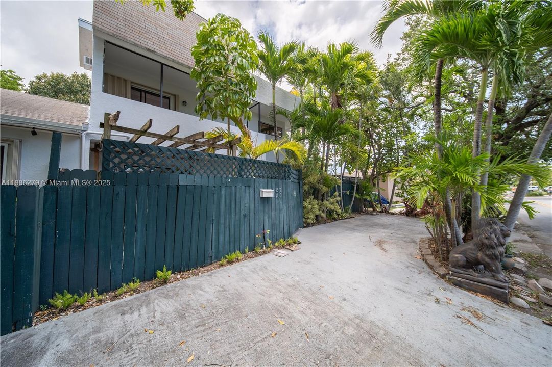 Недавно арендовано: $4,000 (3 спален, 2 ванн, 2374 Квадратных фут)