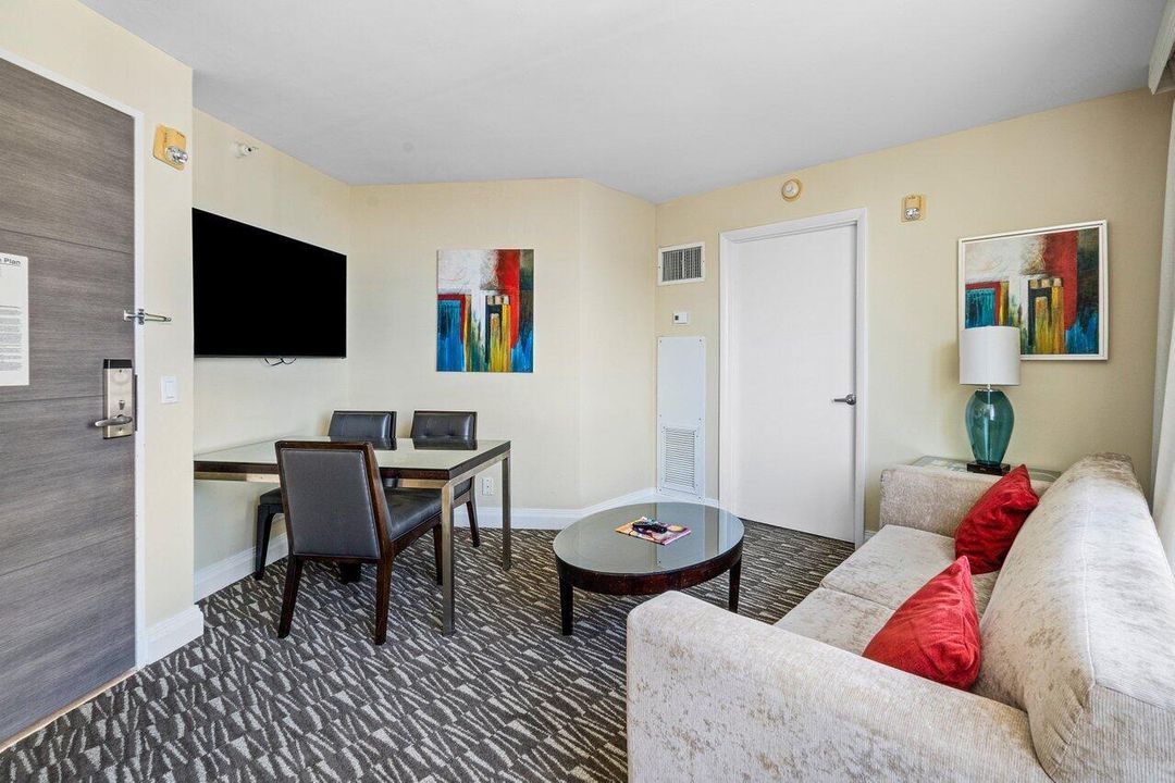 013-2670EastSunriseBoulevard-FortLauderd