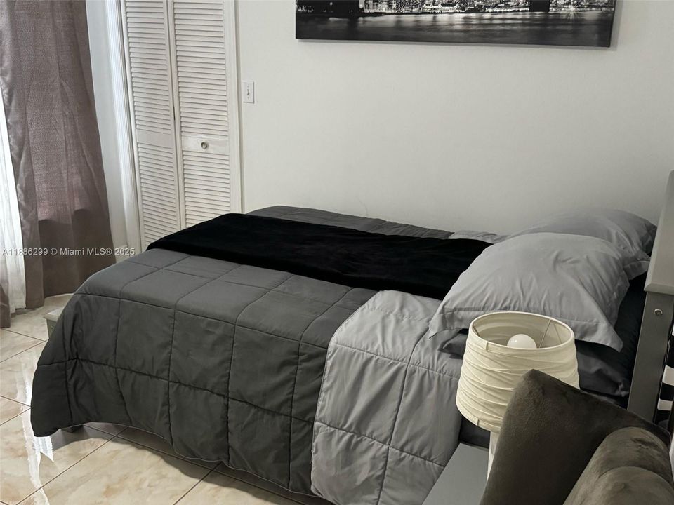 Active With Contract: $430,000 (3 beds, 2 baths, 1534 Square Feet)