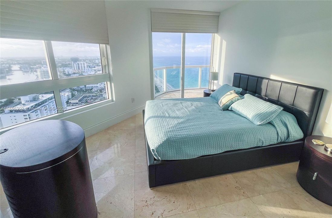 Active With Contract: $11,500 (3 beds, 2 baths, 1761 Square Feet)