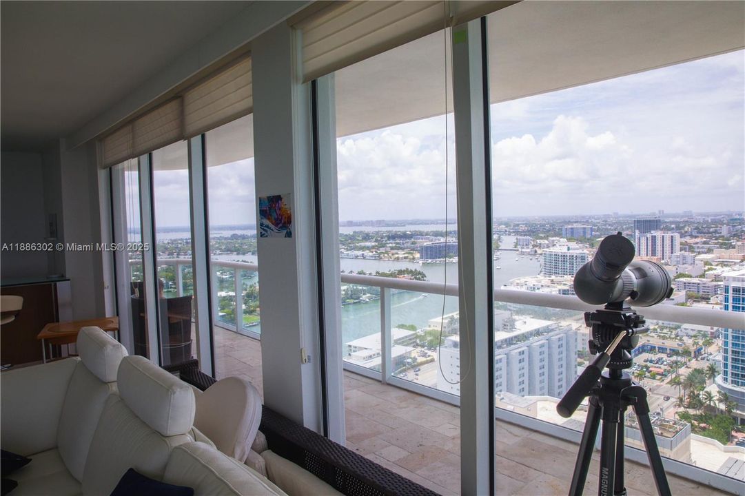 Active With Contract: $11,500 (3 beds, 2 baths, 1761 Square Feet)