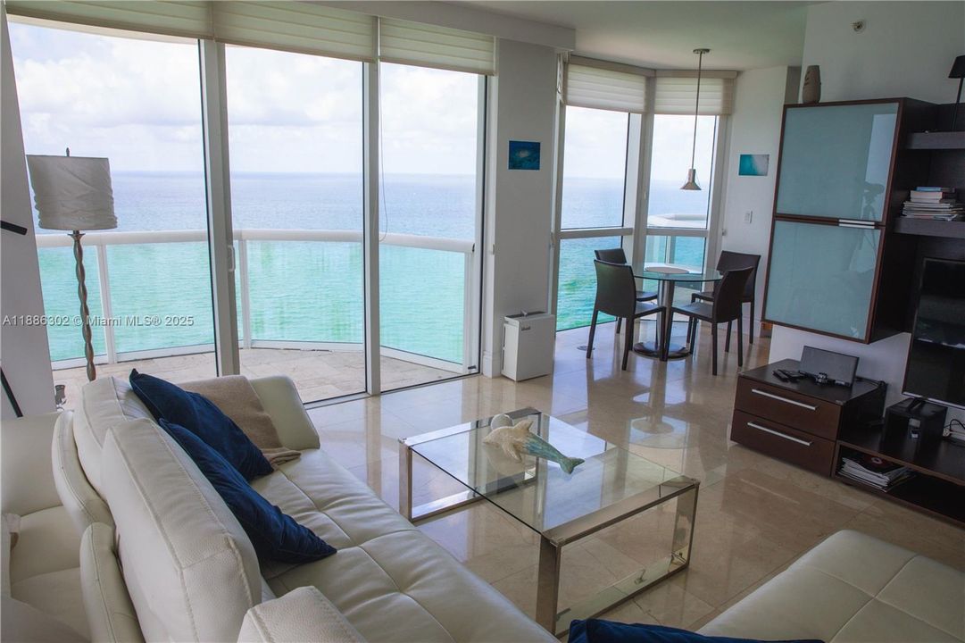 Active With Contract: $11,500 (3 beds, 2 baths, 1761 Square Feet)