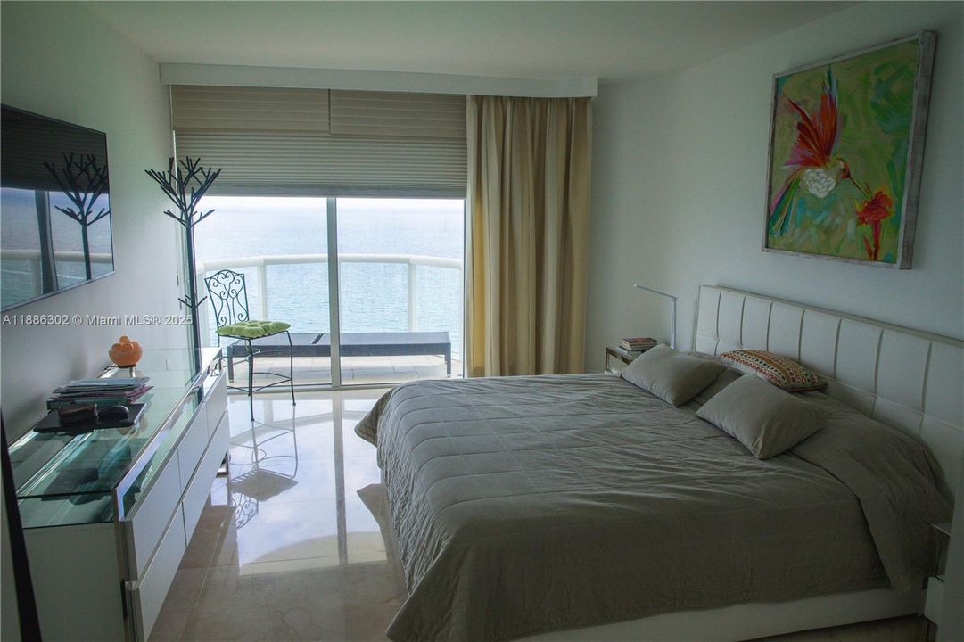 Active With Contract: $11,500 (3 beds, 2 baths, 1761 Square Feet)