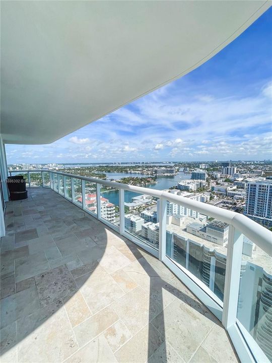 Active With Contract: $11,500 (3 beds, 2 baths, 1761 Square Feet)