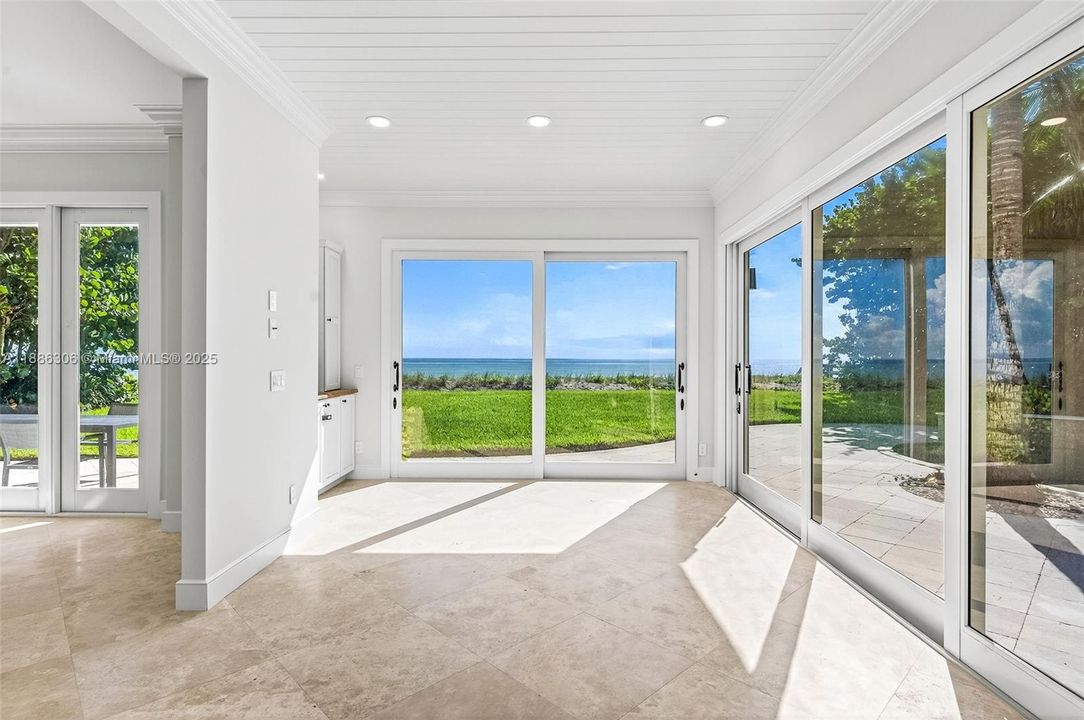 For Sale: $6,445,000 (5 beds, 6 baths, 4800 Square Feet)