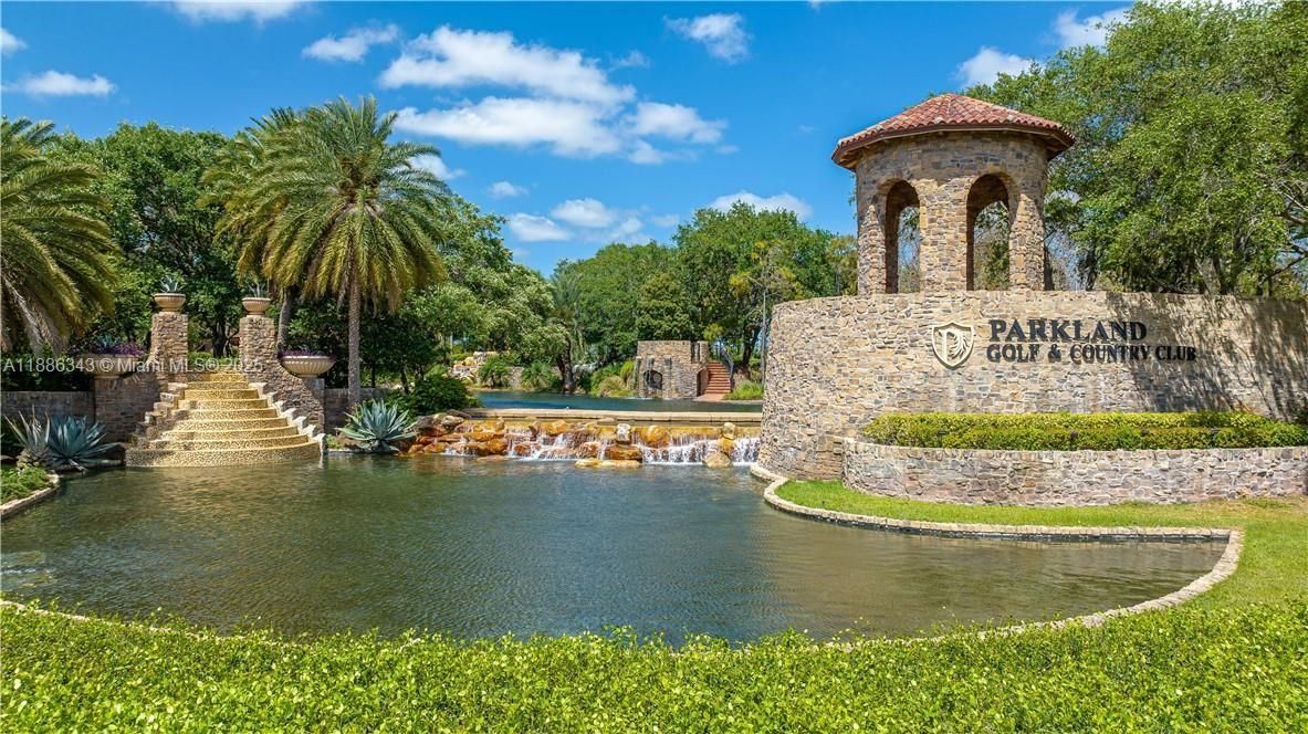 For Sale: $1,350,000 (4 beds, 3 baths, 3158 Square Feet)