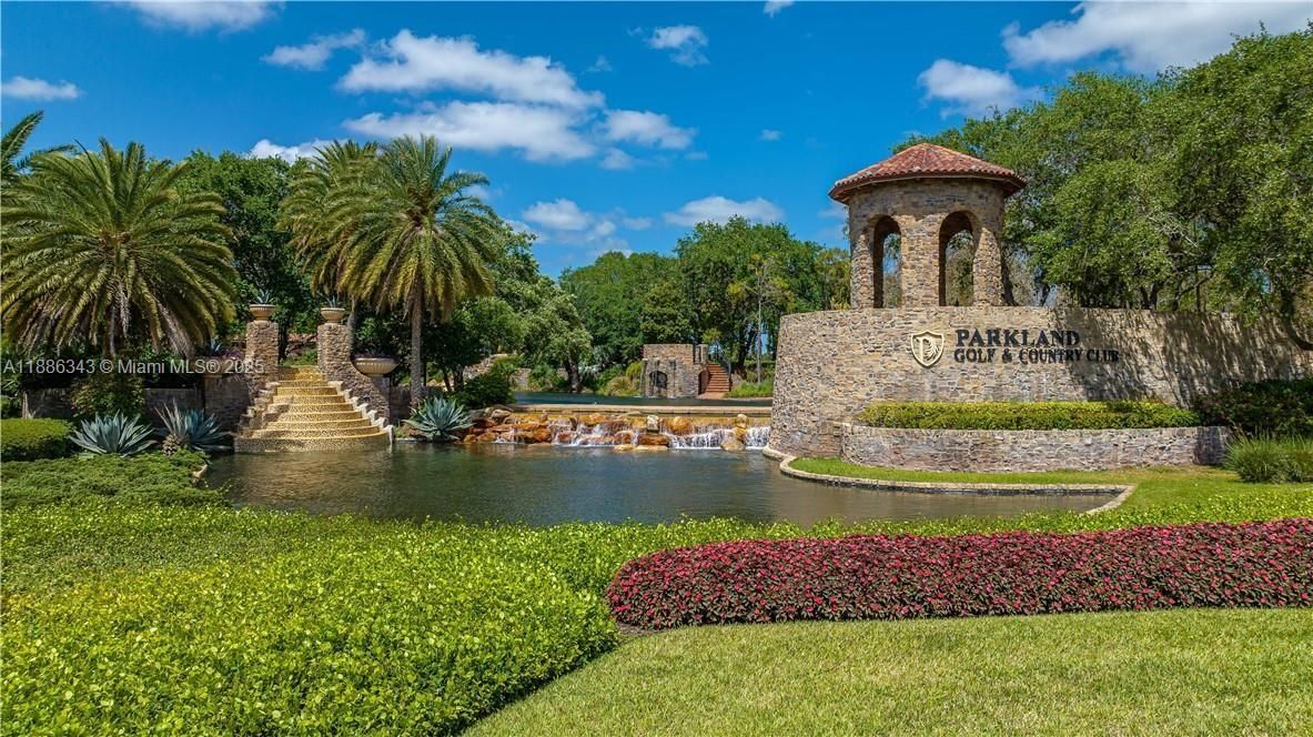 For Sale: $1,350,000 (4 beds, 3 baths, 3158 Square Feet)