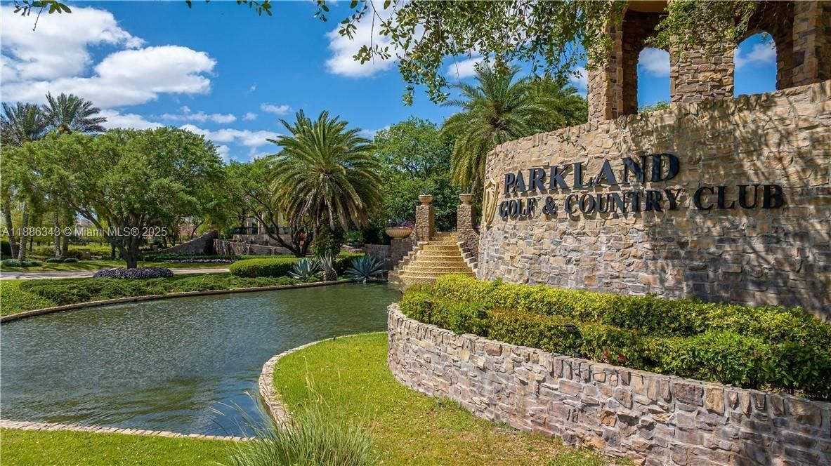 For Sale: $1,350,000 (4 beds, 3 baths, 3158 Square Feet)