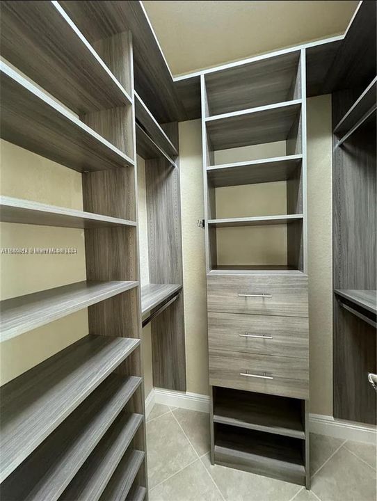 For Sale: $1,350,000 (4 beds, 3 baths, 3158 Square Feet)