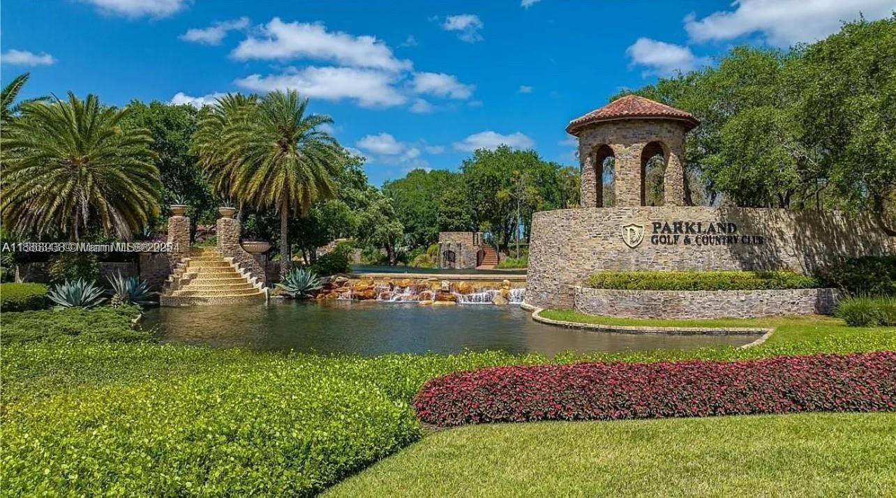 For Sale: $1,350,000 (4 beds, 3 baths, 3158 Square Feet)