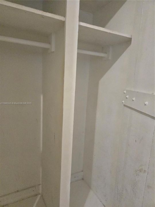 For Rent: $675 (1 beds, 0 baths, 4122 Square Feet)