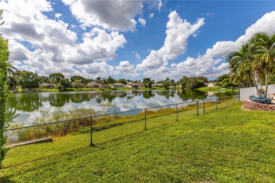 En Venta: $725,000 (3 camas, 2 baños, 1753 Pies cuadrados)