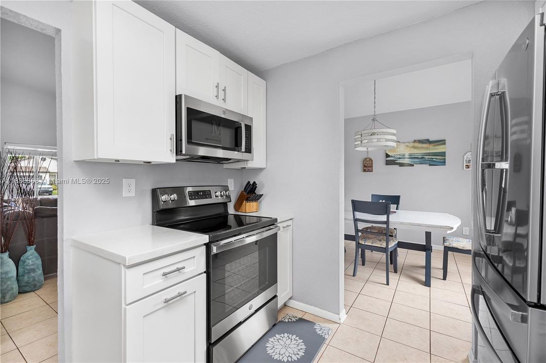 En Venta: $725,000 (3 camas, 2 baños, 1753 Pies cuadrados)