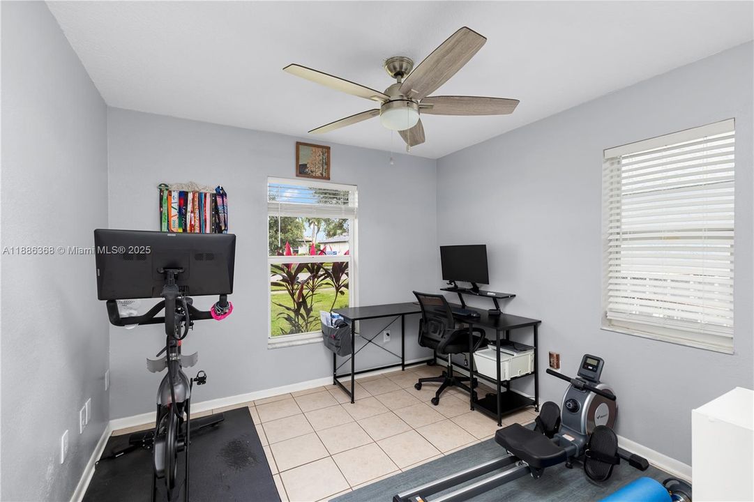 En Venta: $725,000 (3 camas, 2 baños, 1753 Pies cuadrados)