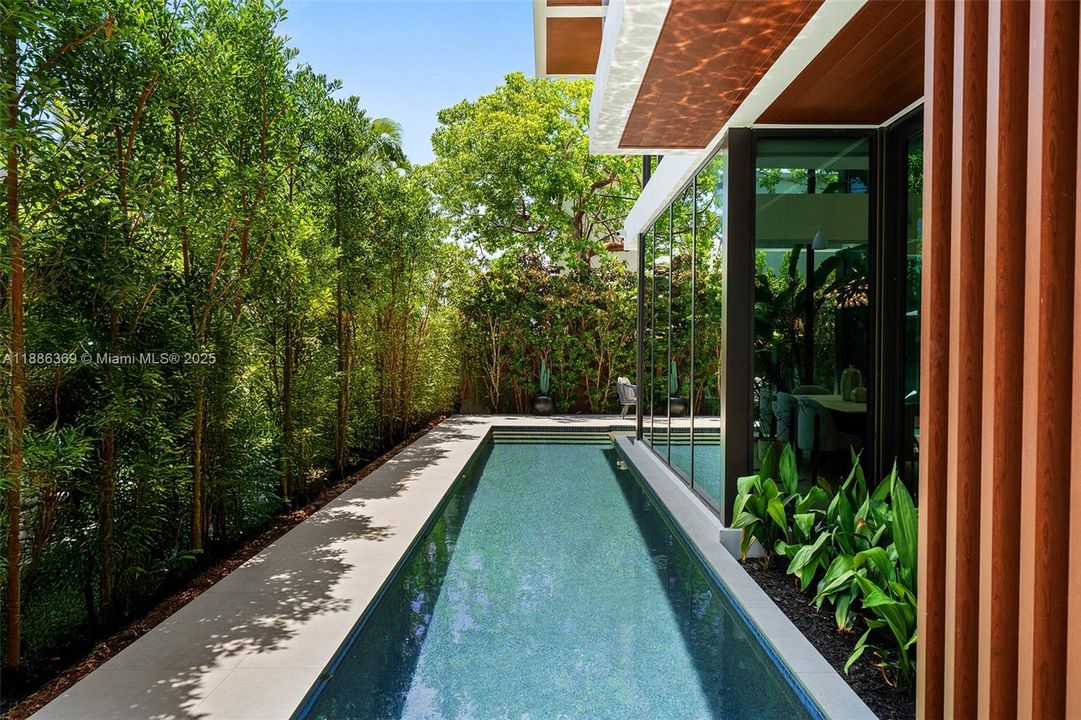 For Rent: $42,900 (5 beds, 6 baths, 4287 Square Feet)