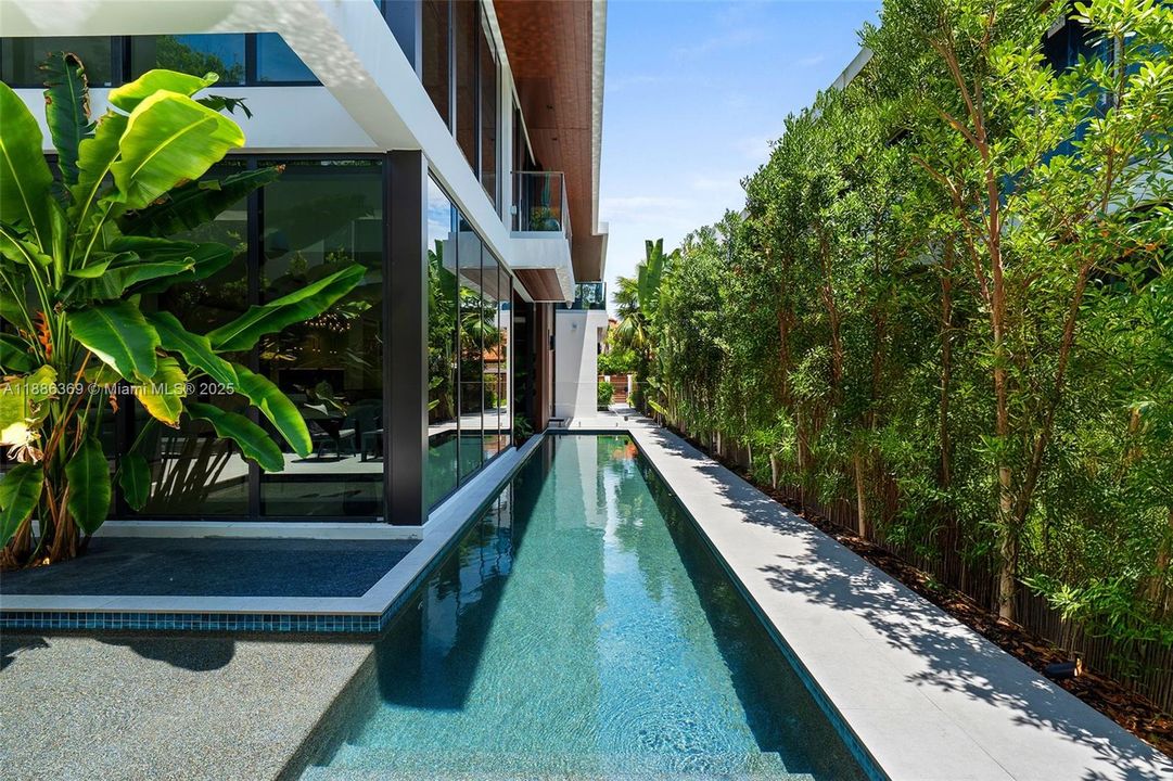 For Rent: $42,900 (5 beds, 6 baths, 4287 Square Feet)