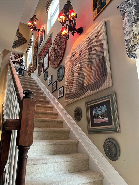 For Rent: $5,900 (5 beds, 4 baths, 3904 Square Feet)