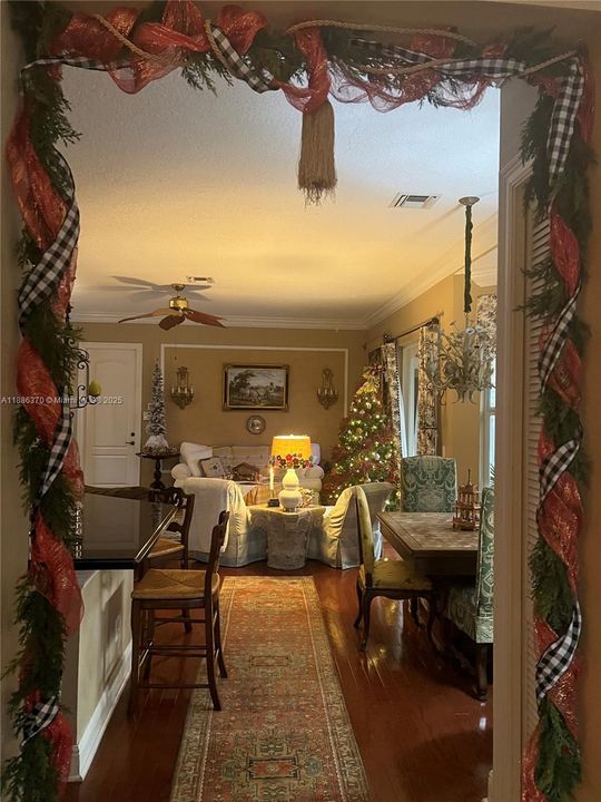 For Rent: $5,900 (5 beds, 4 baths, 3904 Square Feet)