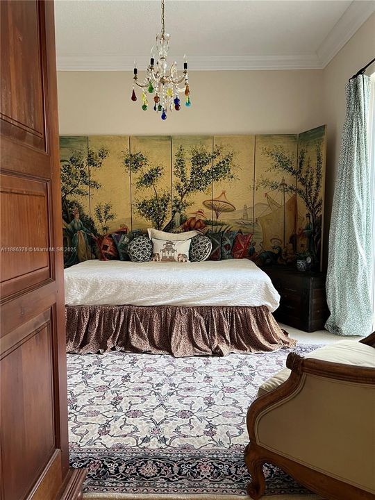 For Rent: $5,900 (5 beds, 4 baths, 3904 Square Feet)