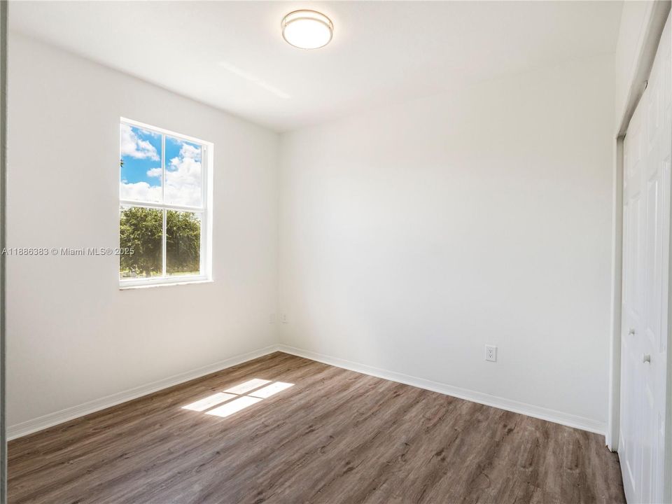 Active With Contract: $399,999 (4 beds, 2 baths, 2028 Square Feet)