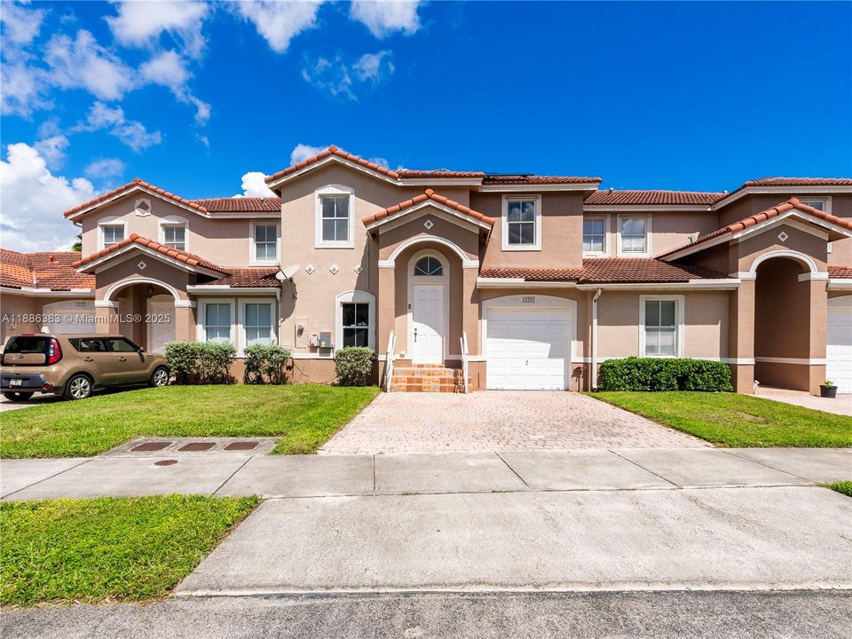 Active With Contract: $399,999 (4 beds, 2 baths, 2028 Square Feet)