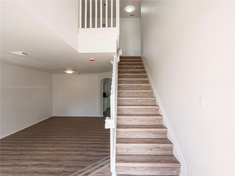 Active With Contract: $399,999 (4 beds, 2 baths, 2028 Square Feet)