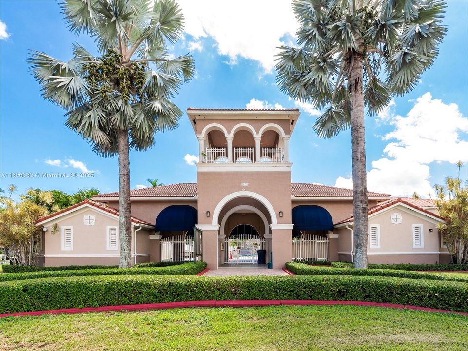 Active With Contract: $399,999 (4 beds, 2 baths, 2028 Square Feet)