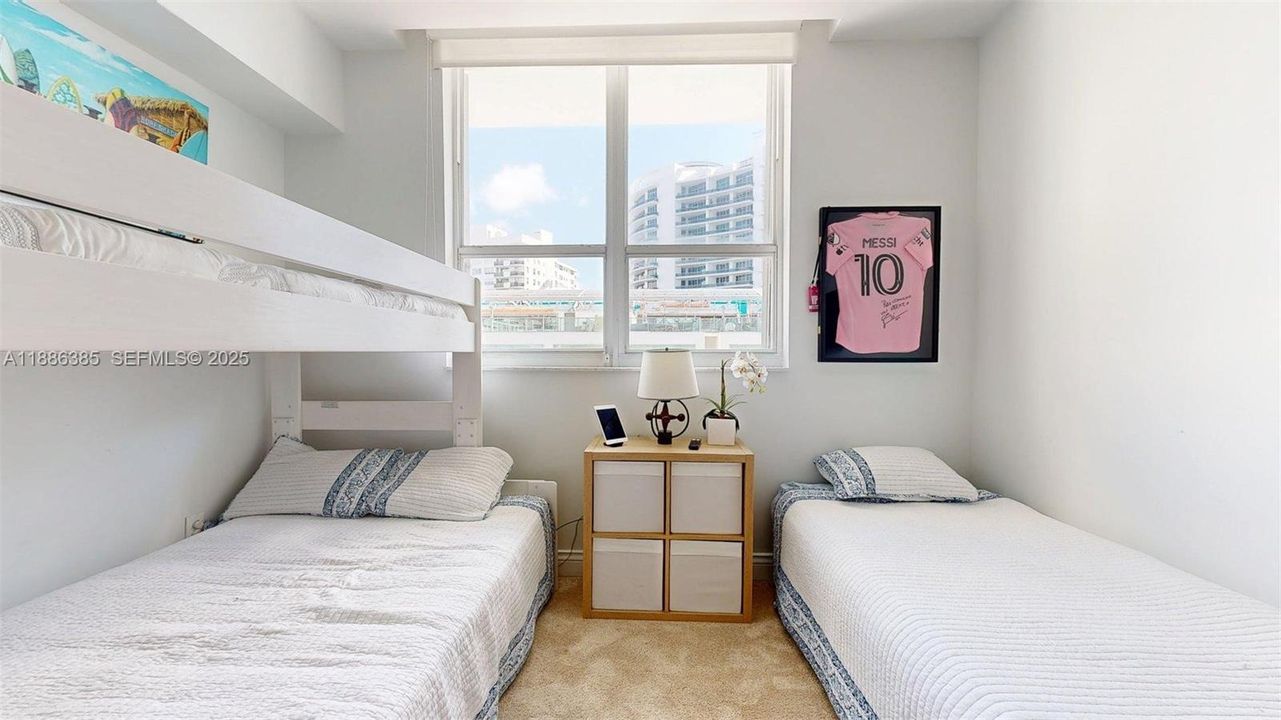 For Sale: $868,000 (2 beds, 2 baths, 1270 Square Feet)