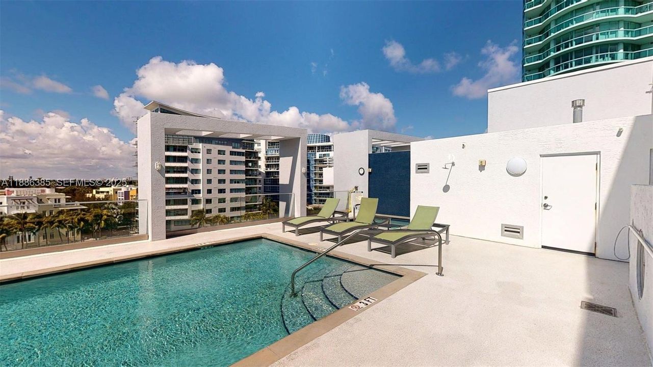 For Sale: $868,000 (2 beds, 2 baths, 1270 Square Feet)