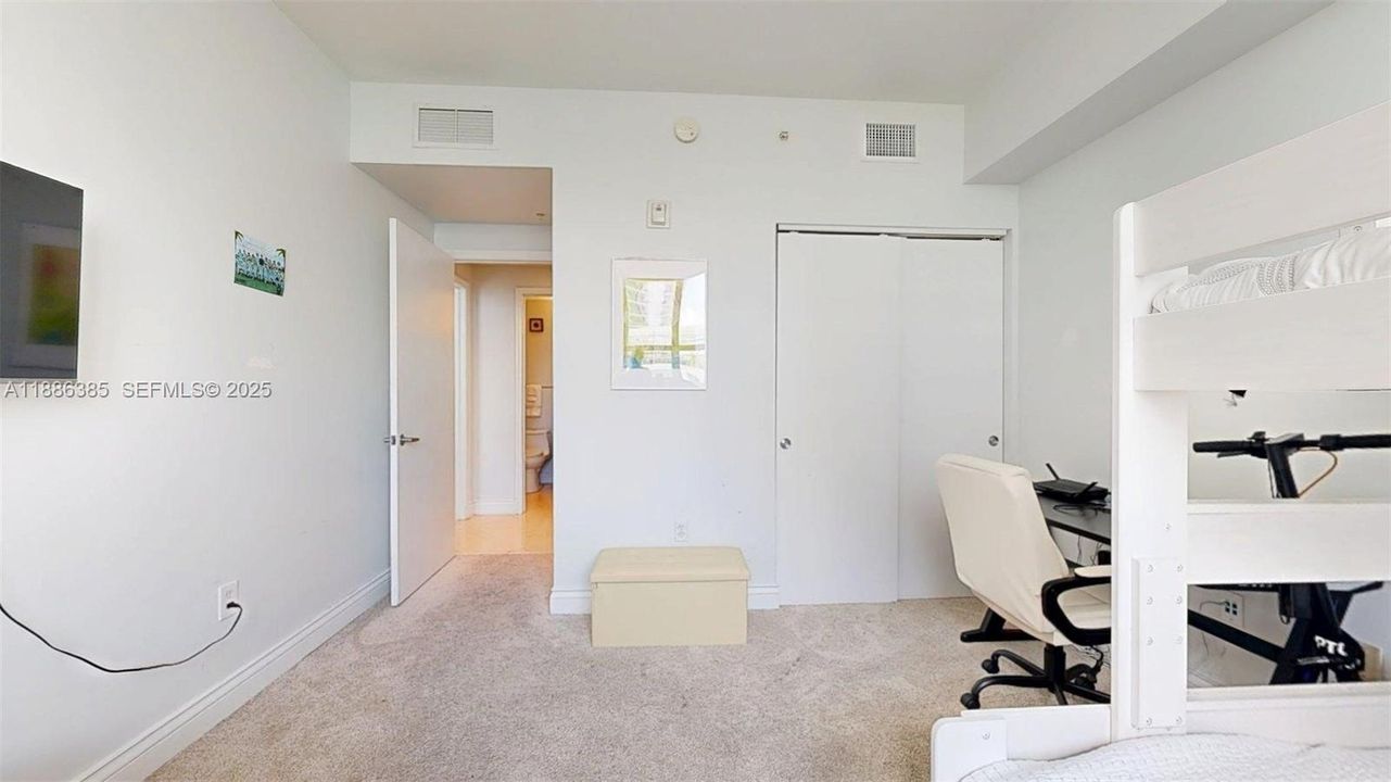 For Sale: $868,000 (2 beds, 2 baths, 1270 Square Feet)