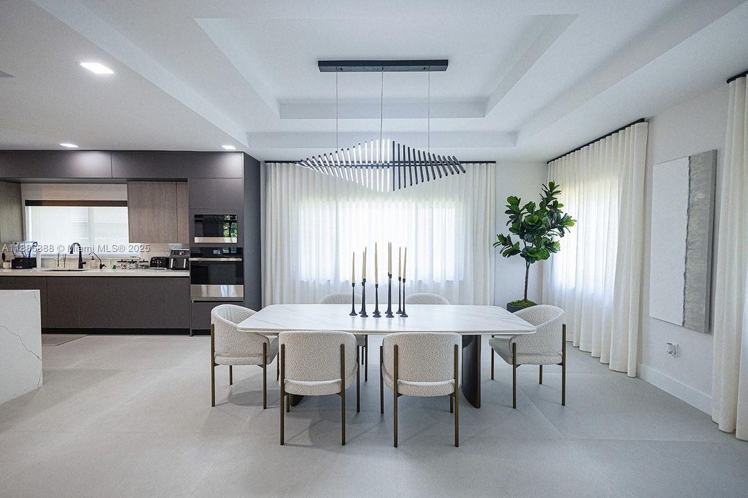 For Sale: $5,500,000 (6 beds, 5 baths, 6112 Square Feet)