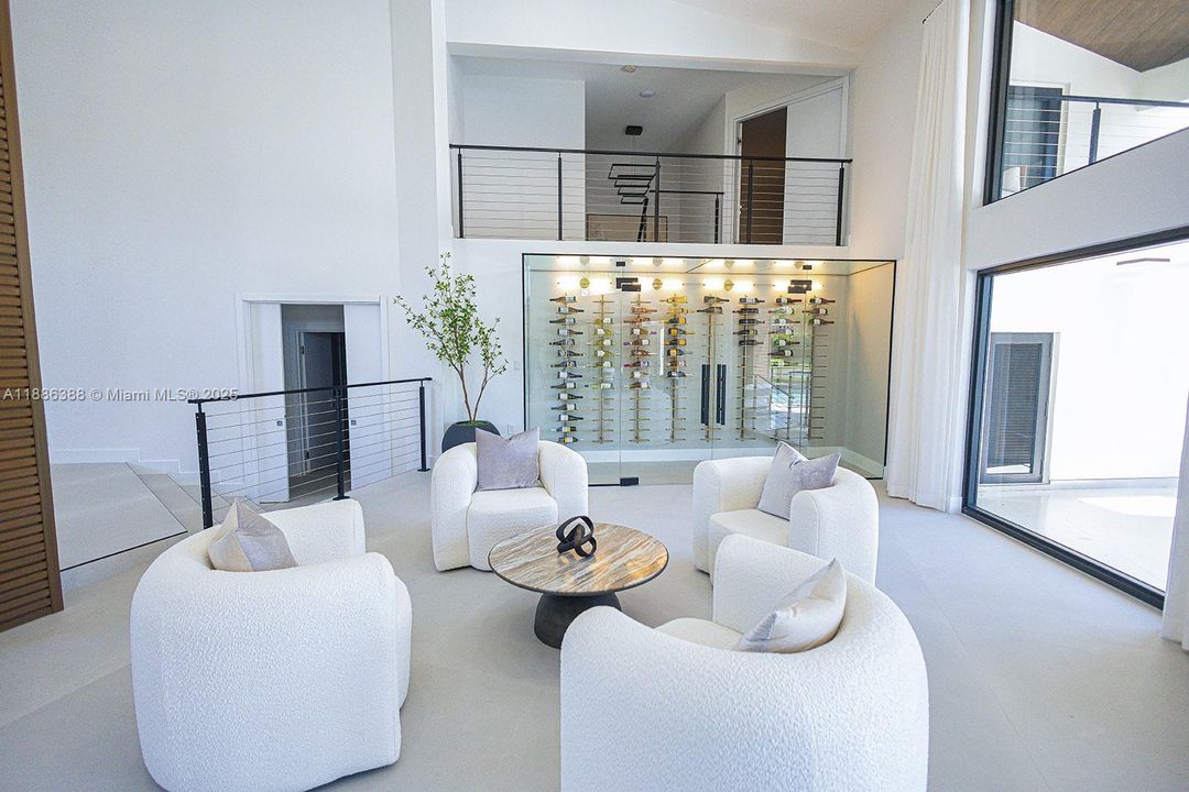 For Sale: $5,500,000 (6 beds, 5 baths, 6112 Square Feet)