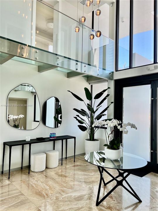 В аренду: $75,000 (6 спален, 5 ванн, 7129 Квадратных фут)